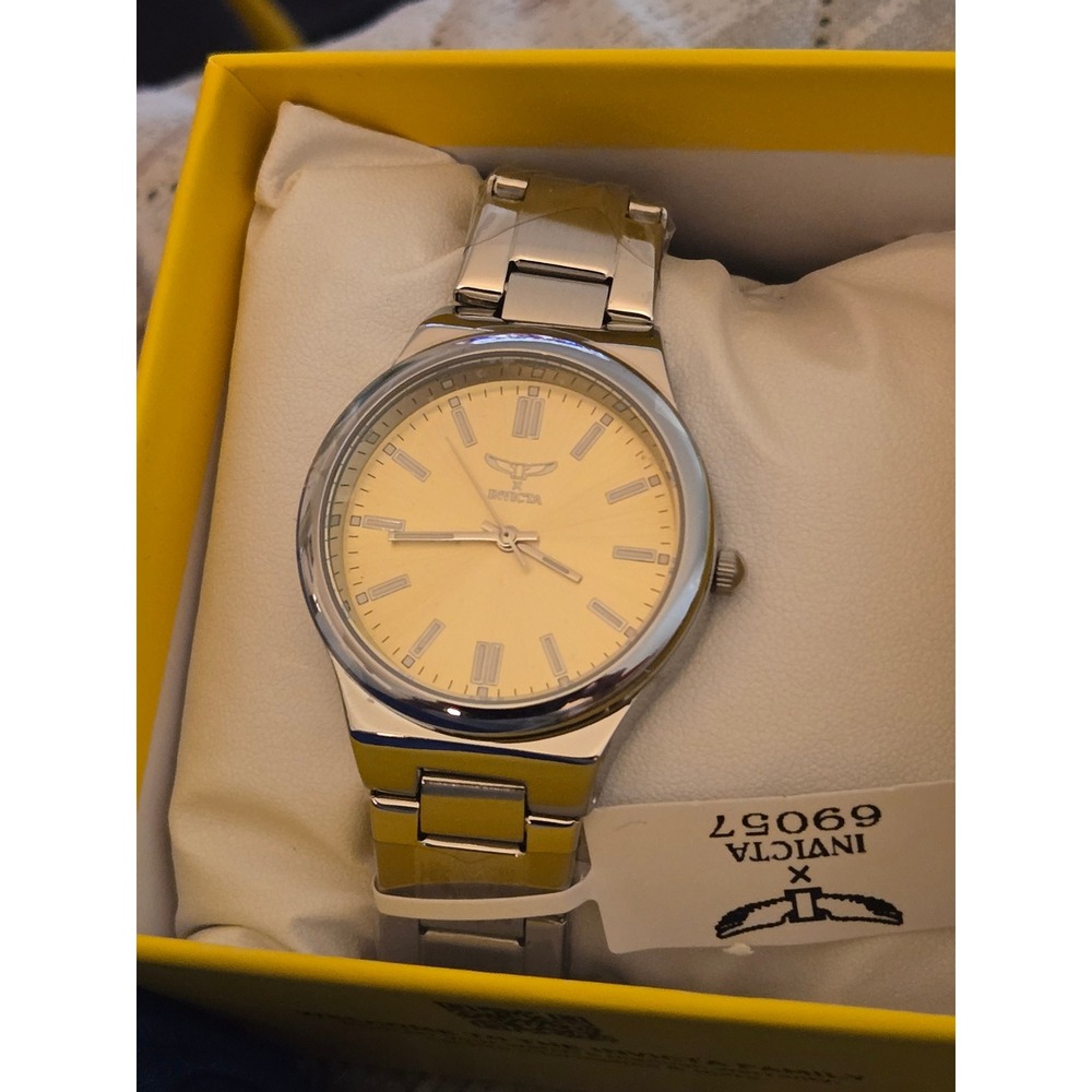 Invicta 69057 Silver Tone Stainless Steel Champagne Dial Wristwatch New